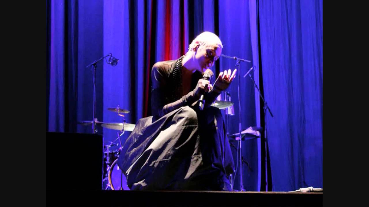 Tito Paris - Rainha estrela (with pictures of Mariza)