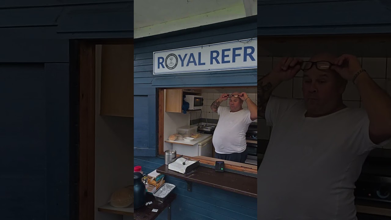 Почему-то на меня странно смотрят