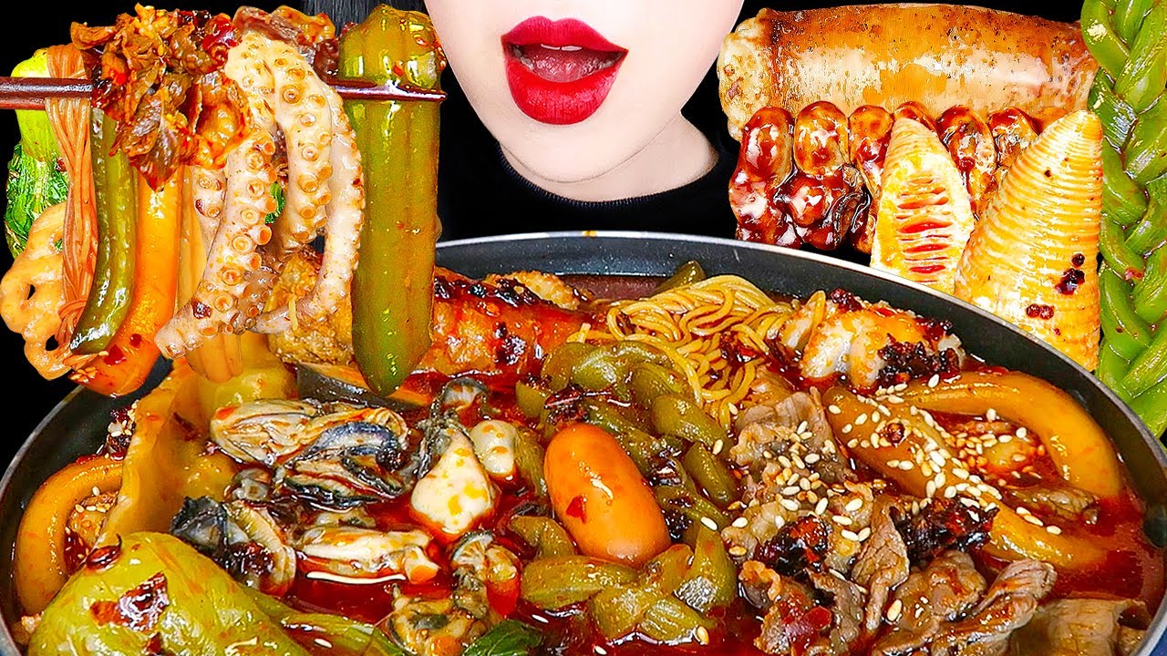 ASMR DAECHANG MALATANG 대창 마라탕 먹방, OYSTER, OCTOPUS, NOODLES ENOKI MUSHROOM 녹차 분모자, 굴, 낙지, 뉴진면 MUKBANG