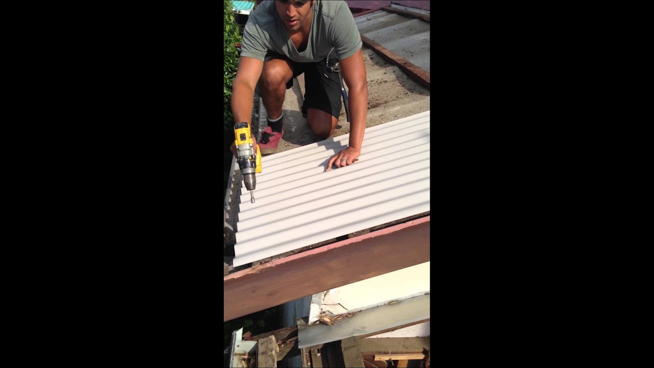How to install a roof sheet and flashing