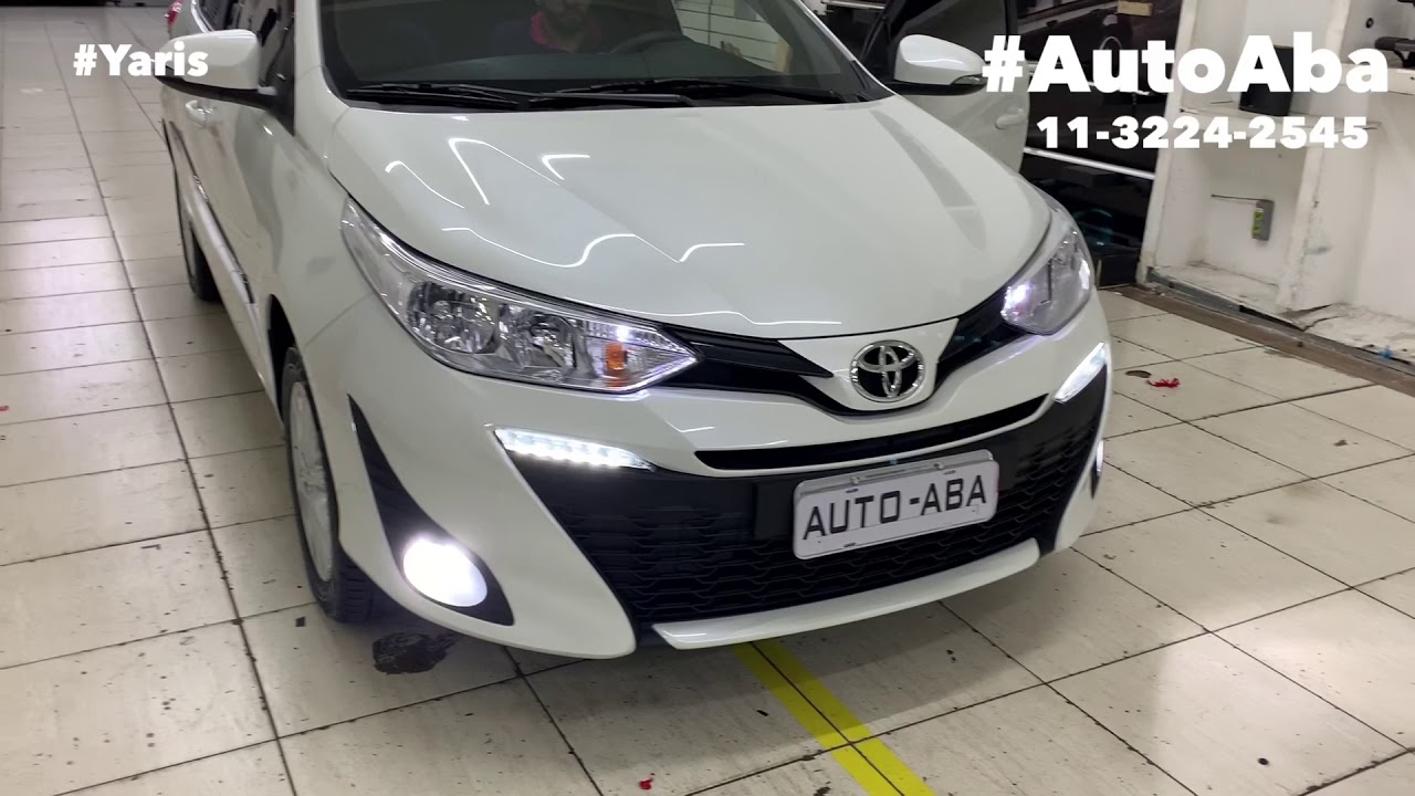 Toyota Yaris 2019 2020 2021 Lâmpadas Leds Drl com Setas Frisos Laterais e Soleiras - Rei das Capotas