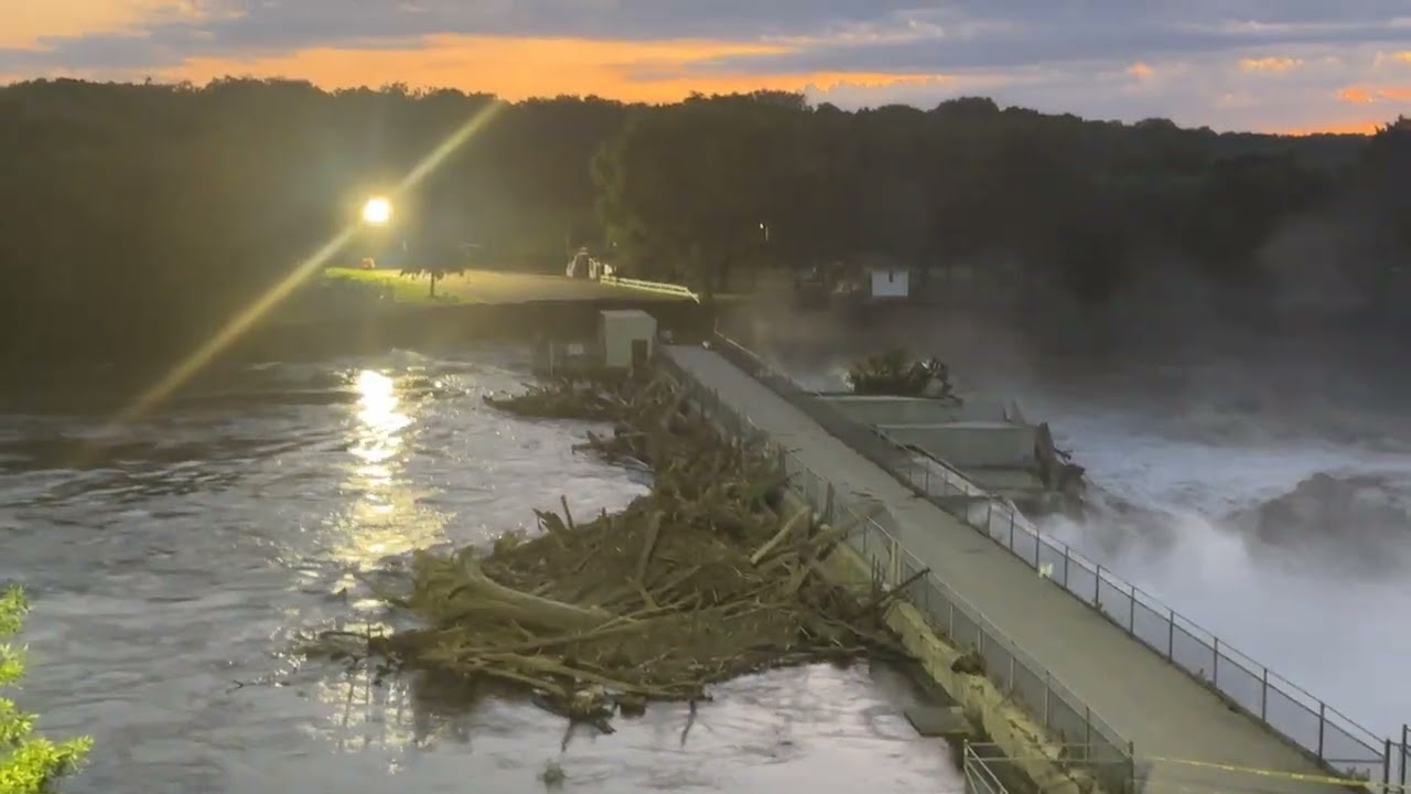 House collapses into river near Rapidan Dam in southern Minnesota