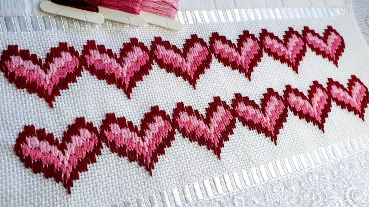 #34 Bordado Bargello - Ponto Reto de Corações