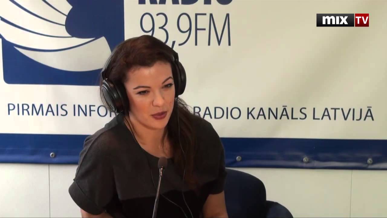 MIX TV: Латвийская аккордеонистка Ксения Сидорова в программе 