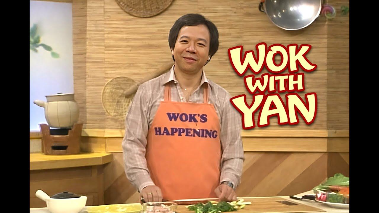 Курица, поющая в кастрюле, и жареные овощи в листьях салата — WOK WITH YAN, эпизод 24