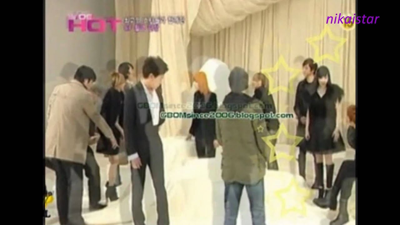 G-Dragon and Park Bom - I Think I Love You