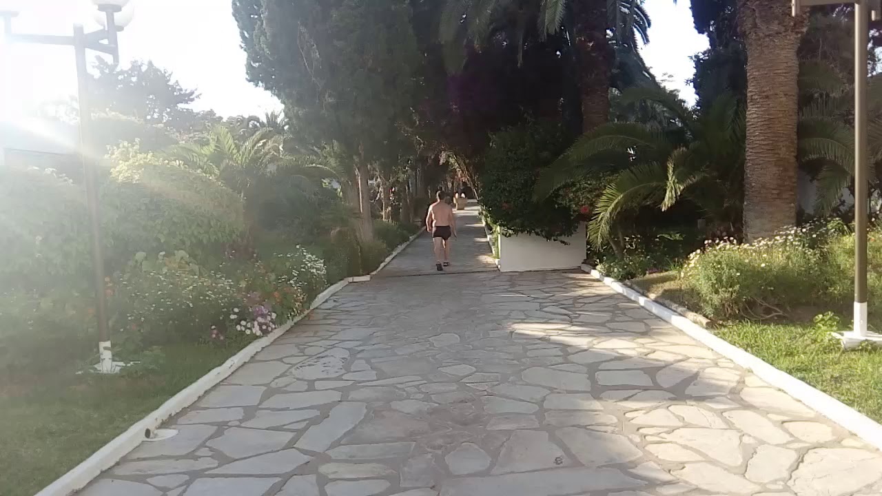 Les Orangers Beach Resort & Bungalows