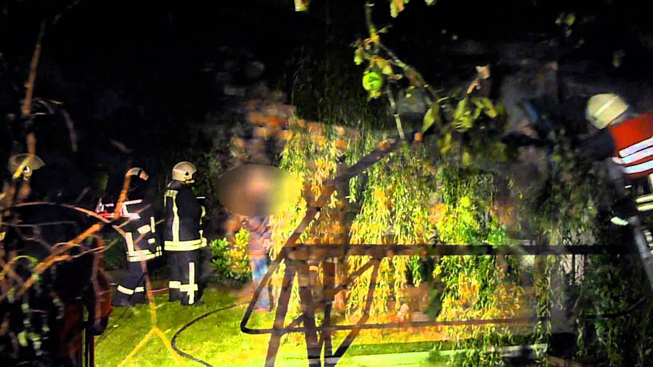 Vollbrand ausgebaute Gartenlaube - 23.07.2012 - Feuerwehr Pritzwalk