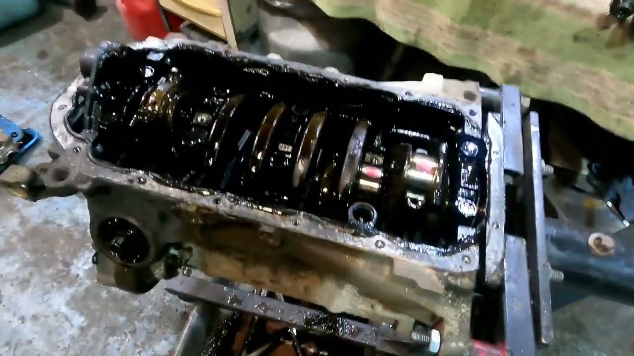 Снова Vesta, капиталим 1.6 с пробегом 344 тысячи.