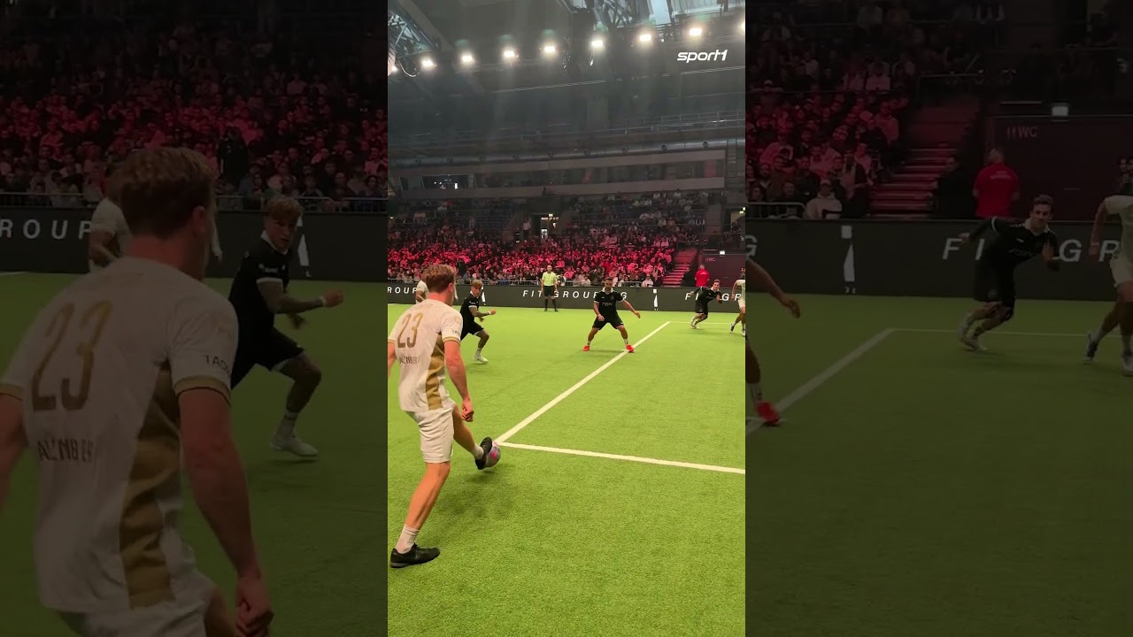 Wingardium Levi-Tor-sa 🪄 #shorts #sport1 #fu&szlig;ball #iconleague #magic