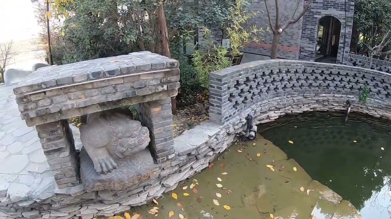 转悠下这边的一个古镇，到了地才发现是个老式的商业街，看看这里面有什么。#自然风景区 #古镇 #最美的风景在路上 #古镇旅游 #记录生活