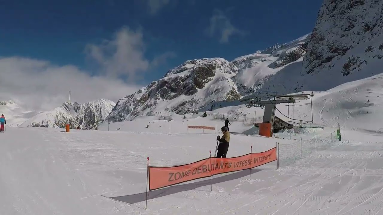 Alpe d'Huez | long red-blue-red run from Dome Des Rousses to Vaujany