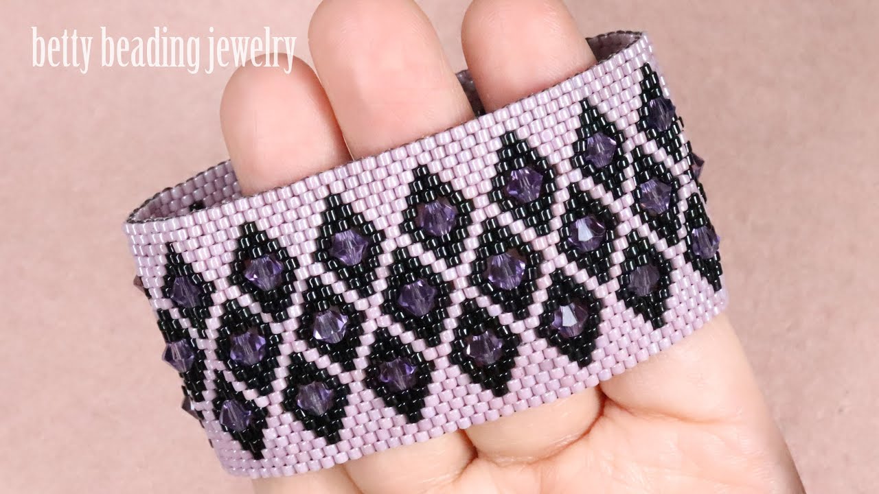 Brilliant Beading bracelet with 2 colors seedbeads and bicon beads.beading tutorials