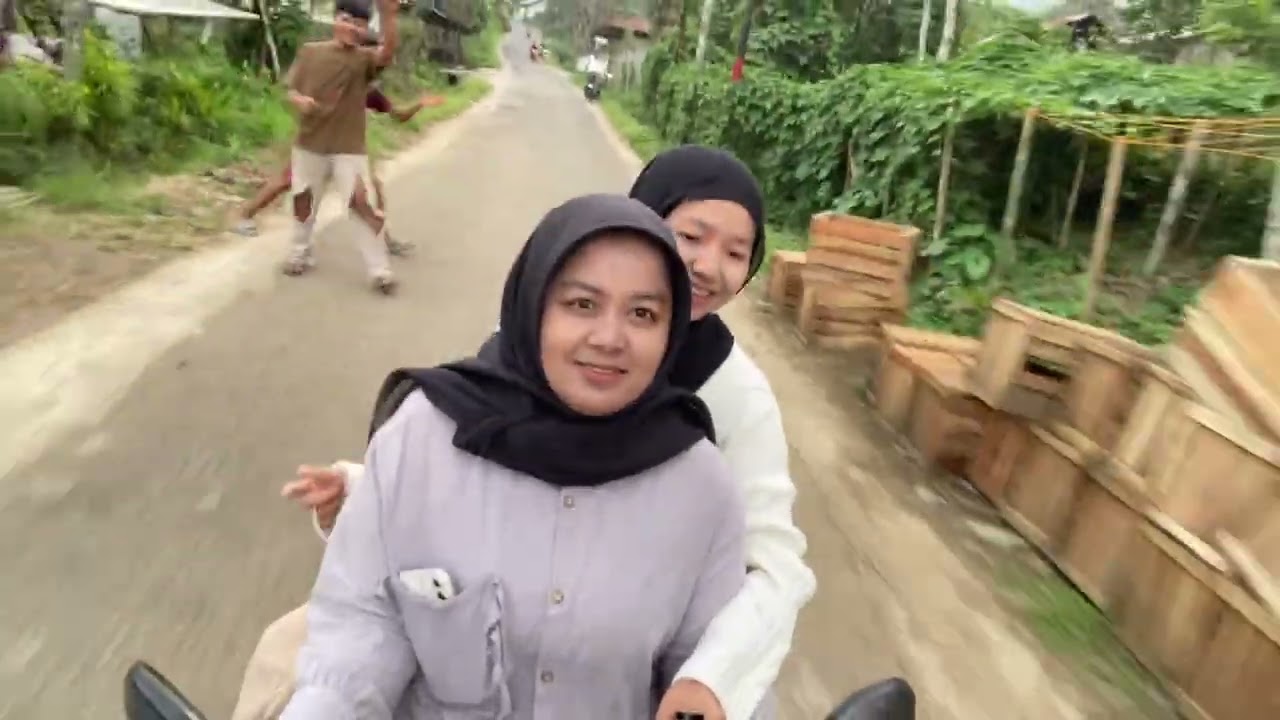 jalan sore w/ila