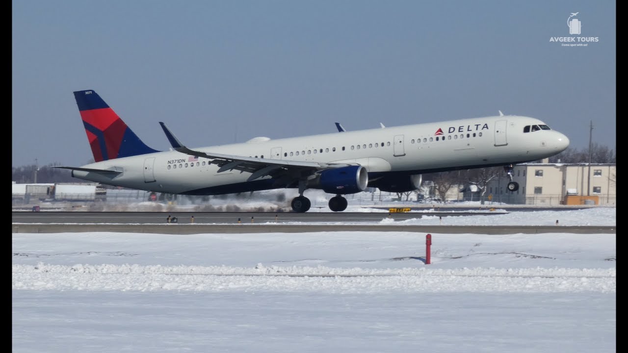 Episode 4: Plane Spotting From the InterContinetal Hotel at MSP in 4K!