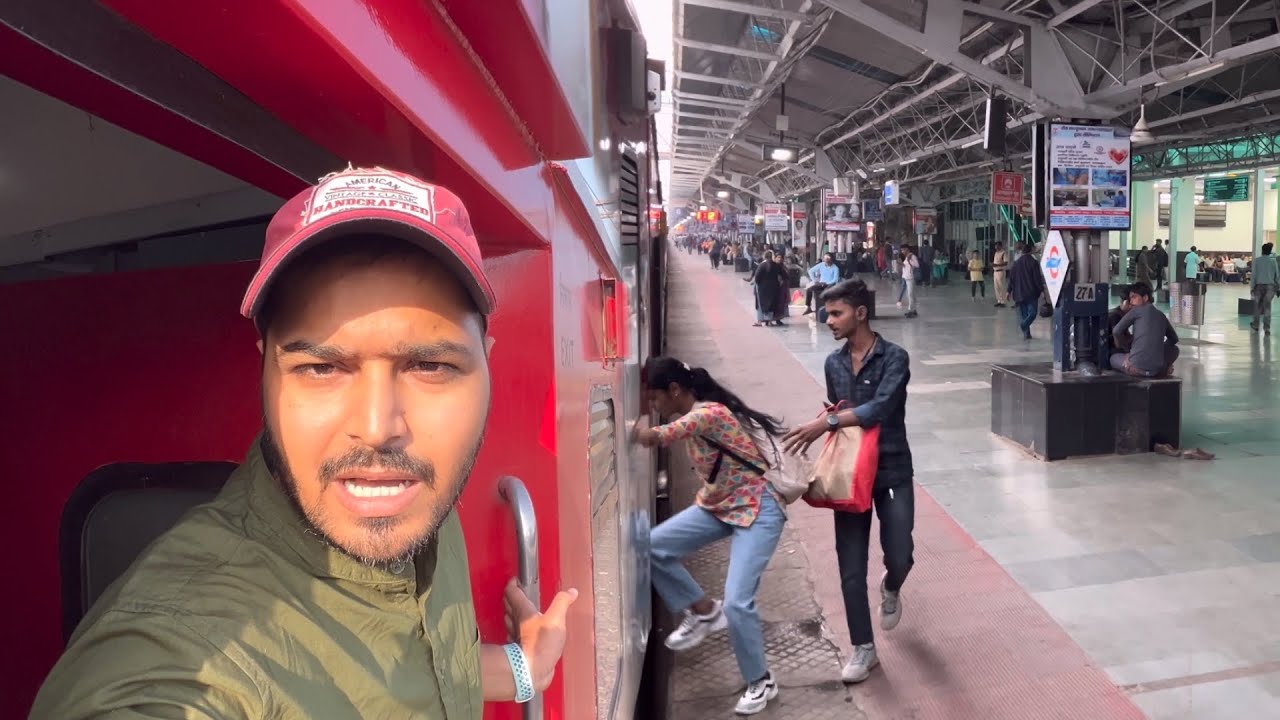 12189 Jabalpur to Delhi in Mahakoshal Express train