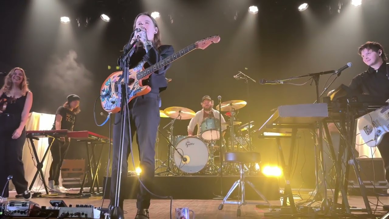 Julien Baker: introducing band & just talking lol 4k 10/7/24 NYC Webster Hall