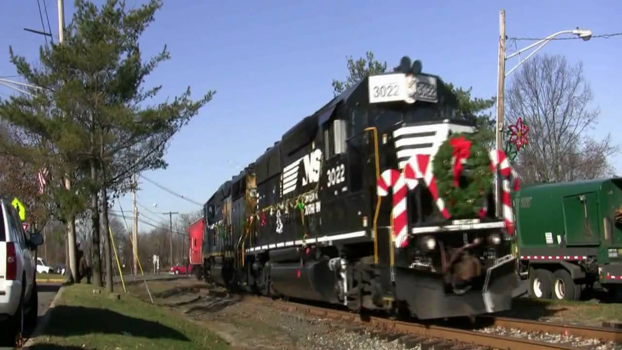 Conrail Shared Assets Browns Yard Santa Train w/ a GREAT Horn!