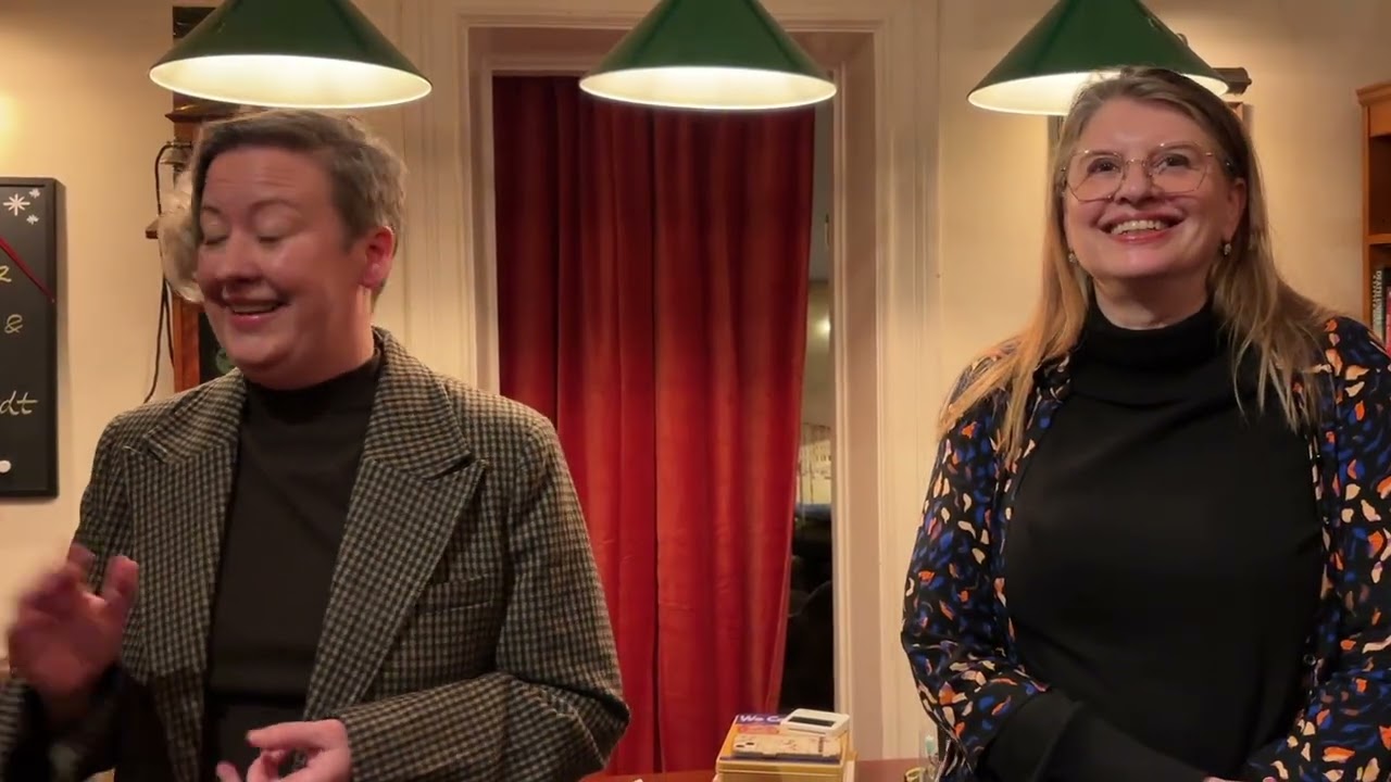 Katarina Bivald & Simona Ahrnstedt hos Deckarbokhandeln