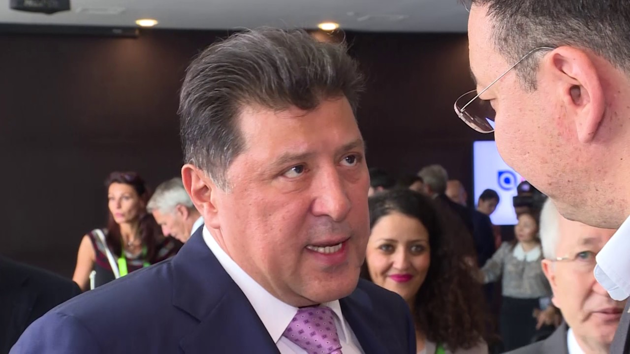 Церемония подписания договора между ТОО 