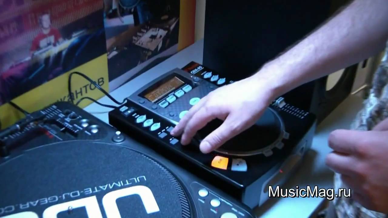 MusicMag.ru: Vestax CDX-05 DJ CD player video review