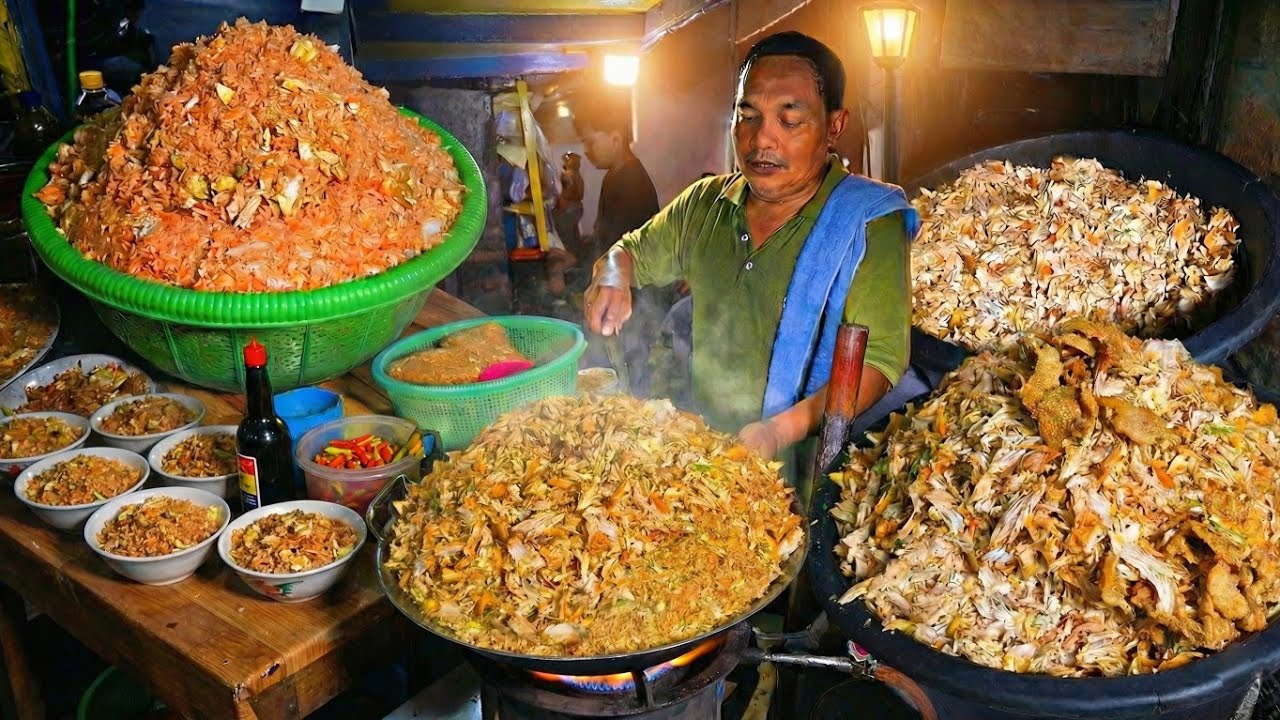 AWAS KEHABISAN! Warung Ini Buka Langsung Diserbu, Masaknya Gak Pernah Berhenti-Nasi Goreng Cak Ul