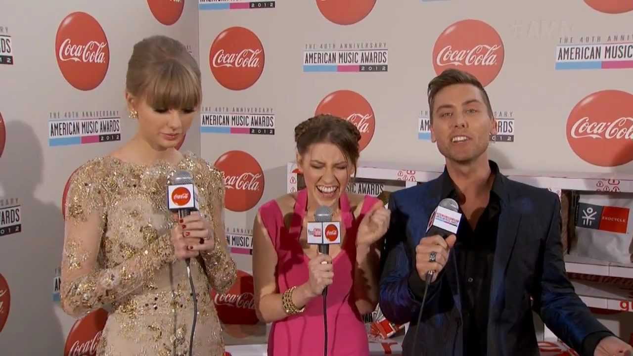 Taylor Swift Red Carpet Interview AMA 2012