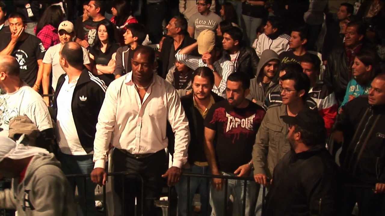 PELEA 6 + BEBER CONFLICTO.mp4