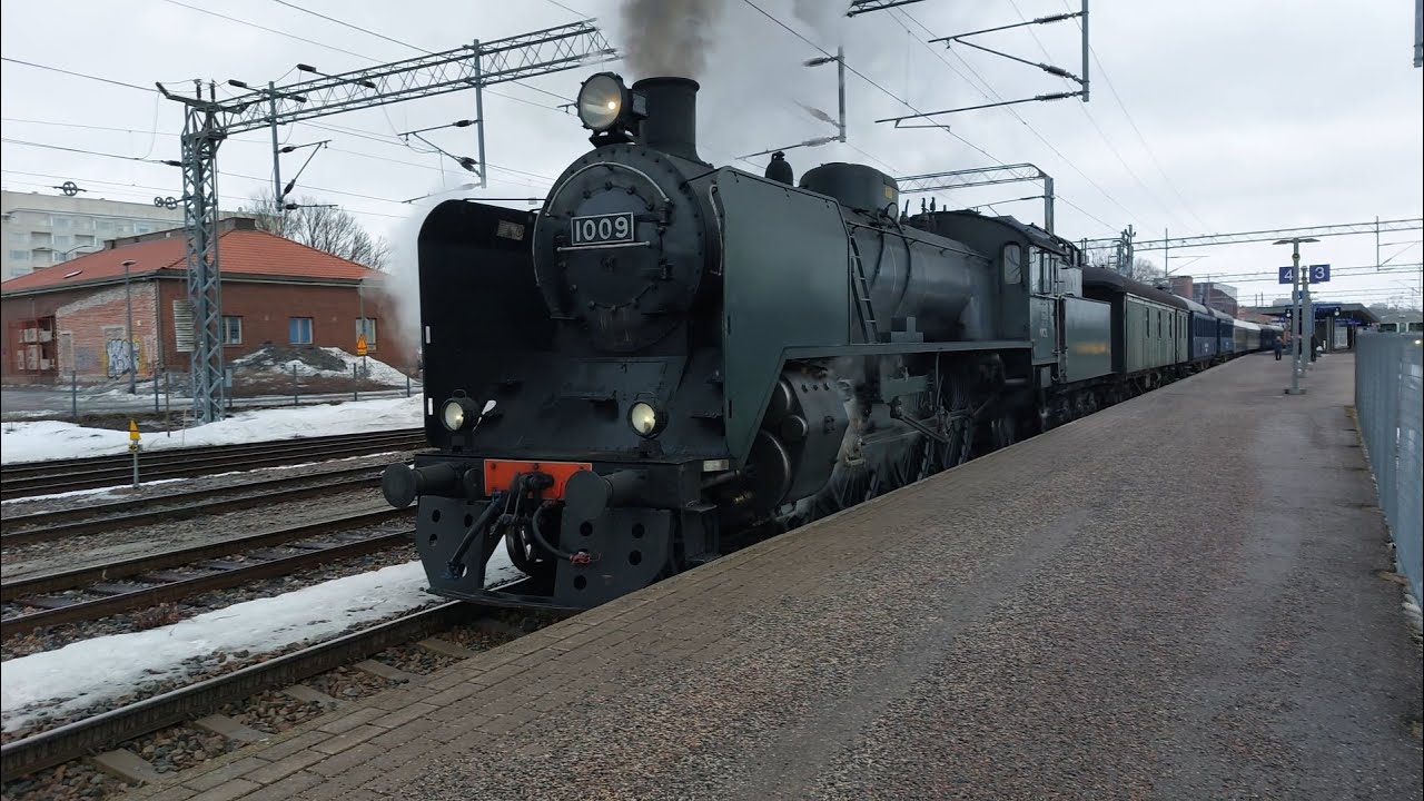 Ukko-Pekka h&ouml;nkii oudosti 24.3.2023