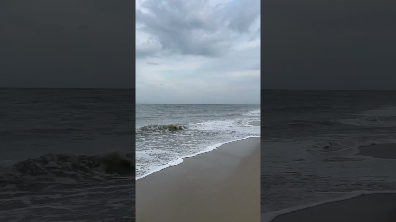 Пляж в Bay Head. Купаюсь со строительной техникой.