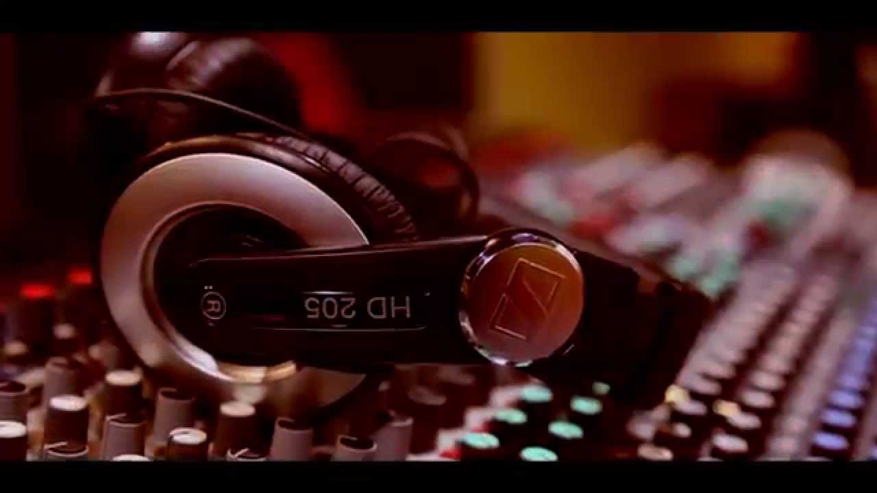 Zaneta - Feel You Now (Official Video)