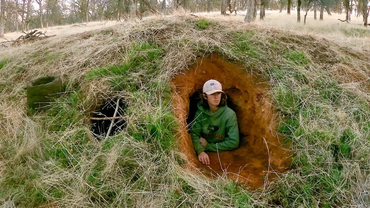 Building Bushcraft Hobbit Hole Survival Shelter | Fire Place, Earth Walls | Stealth Shelter Solo |
