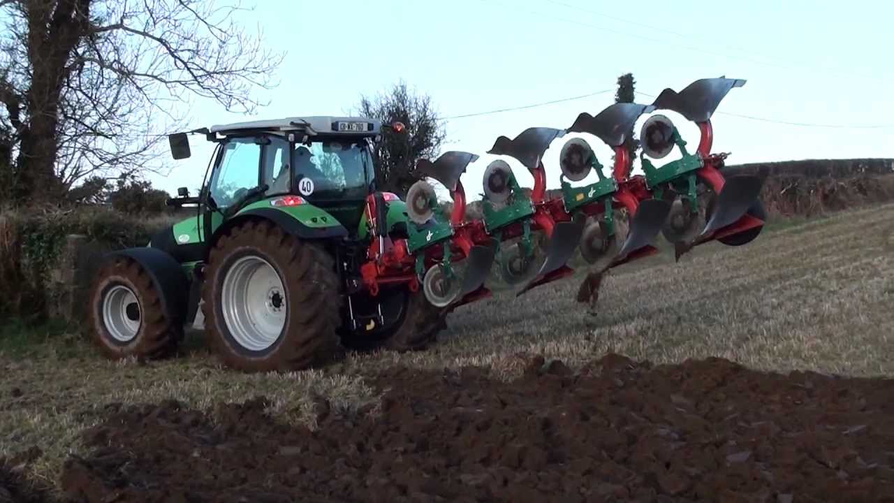 Reversing plough at headland