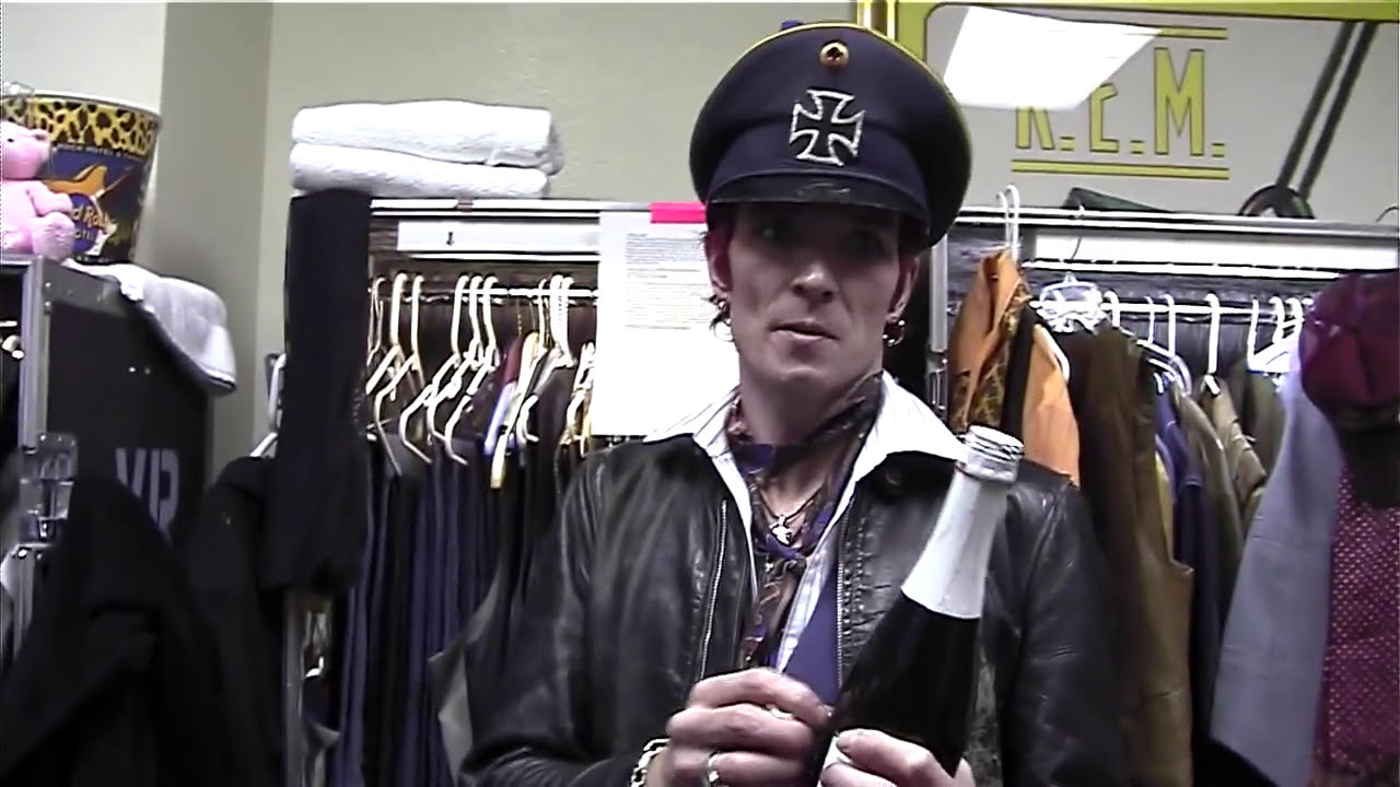 Scott Weiland (4 Min)