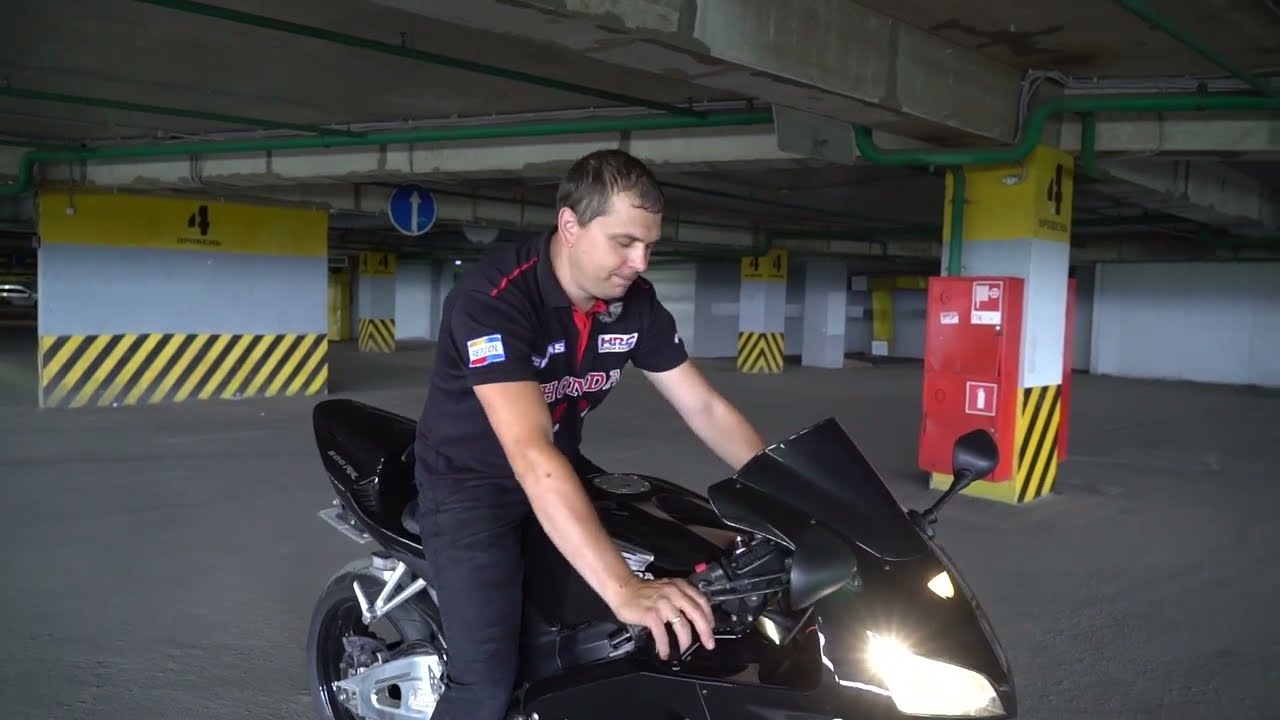 Мотоцикл Honda CBR 600 RR (2006 г). Полностью обслуженный мотоцикл в продаже.