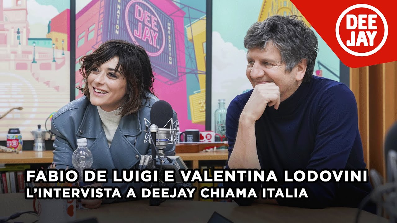 Fabio De Luigi e Valentina Lodovini a Deejay Chiama Italia con 