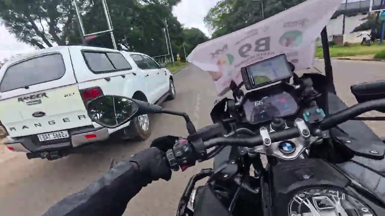 When You Pull Up on a BMW GS and People Think It’s a Delivery Bike 🤣