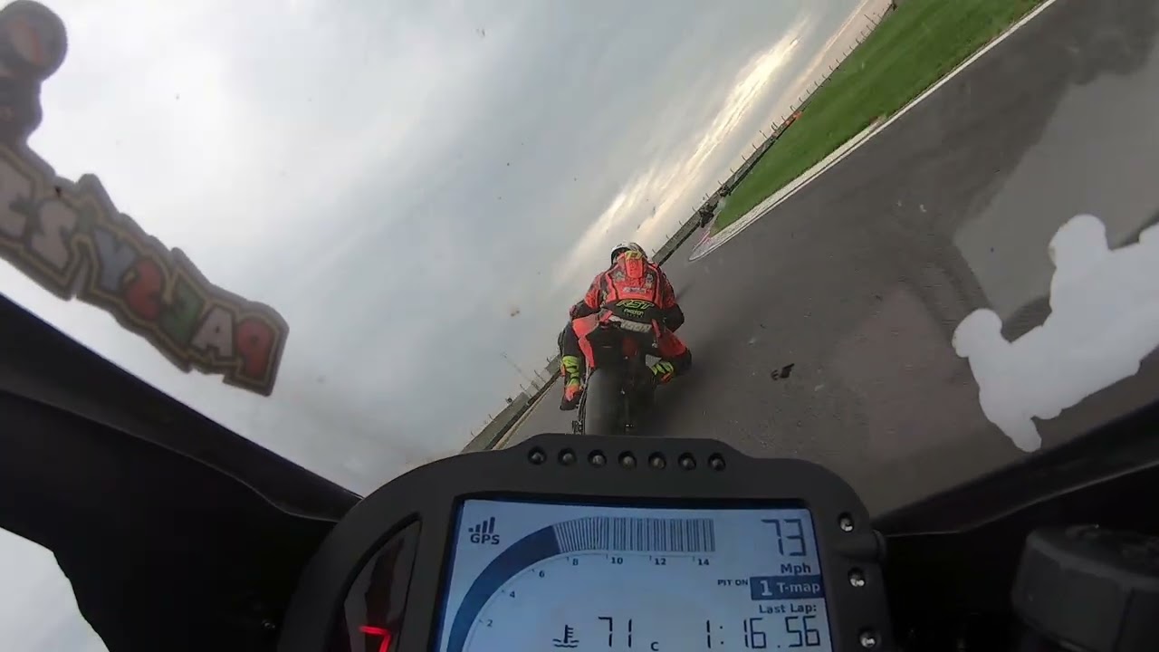 Bemsee - Donington Park - Clubman 1000 - Oct 25