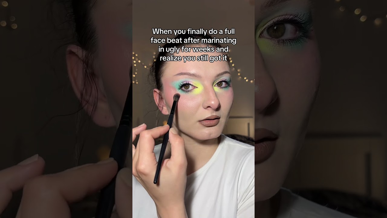 Btw, the tutorial for this makeup is already in the profile#makeup #shorts