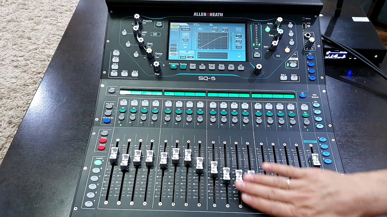 Allen&Heath SQ-5 vs Dynacord - Diferența între Mixer Digital și Mixer Analogic (Tutorial Română).