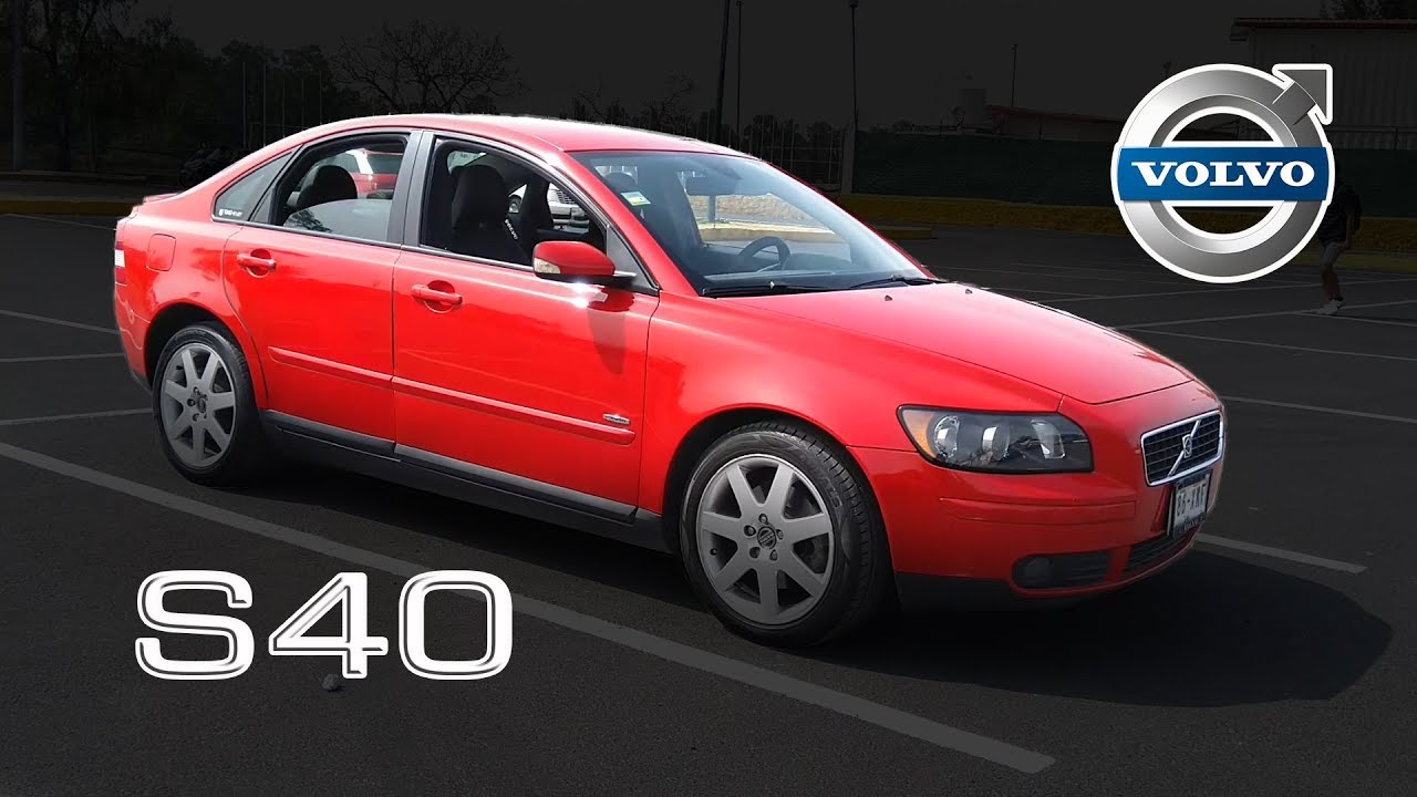 Un Ford Focus ST sedán: Volvo S40