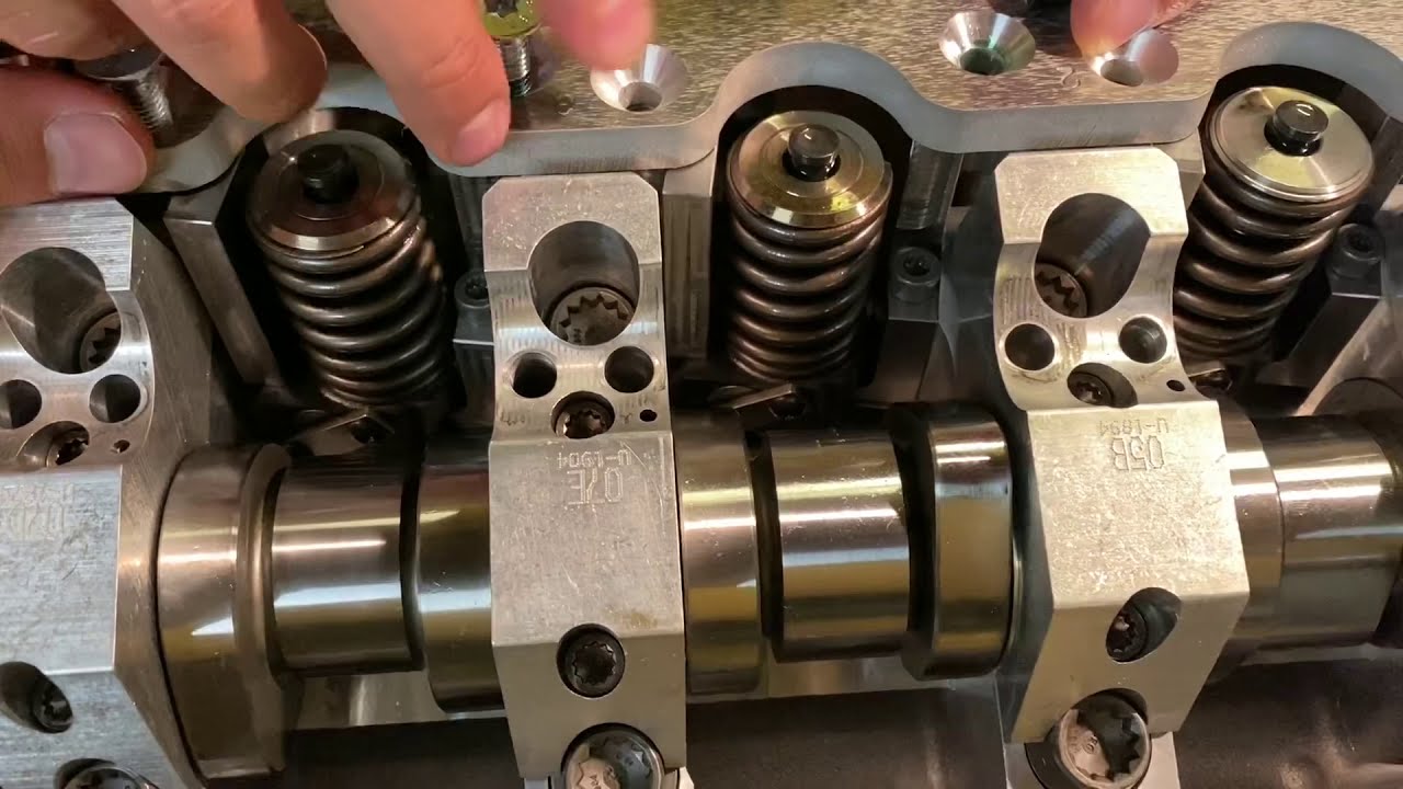 VW T5 2,5 TDI / Touareg V10 Motoren Einbau PDE und PDE-Brücke | VW T5 Installing Injector Bridge