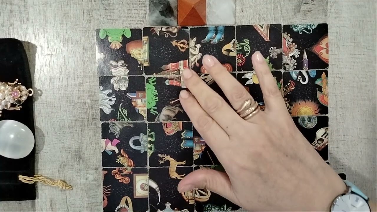 Старинный пасьянс🔮Какие интересные события произойдут у нас сегодня ⁉️ Предупреждён, значит вооружён