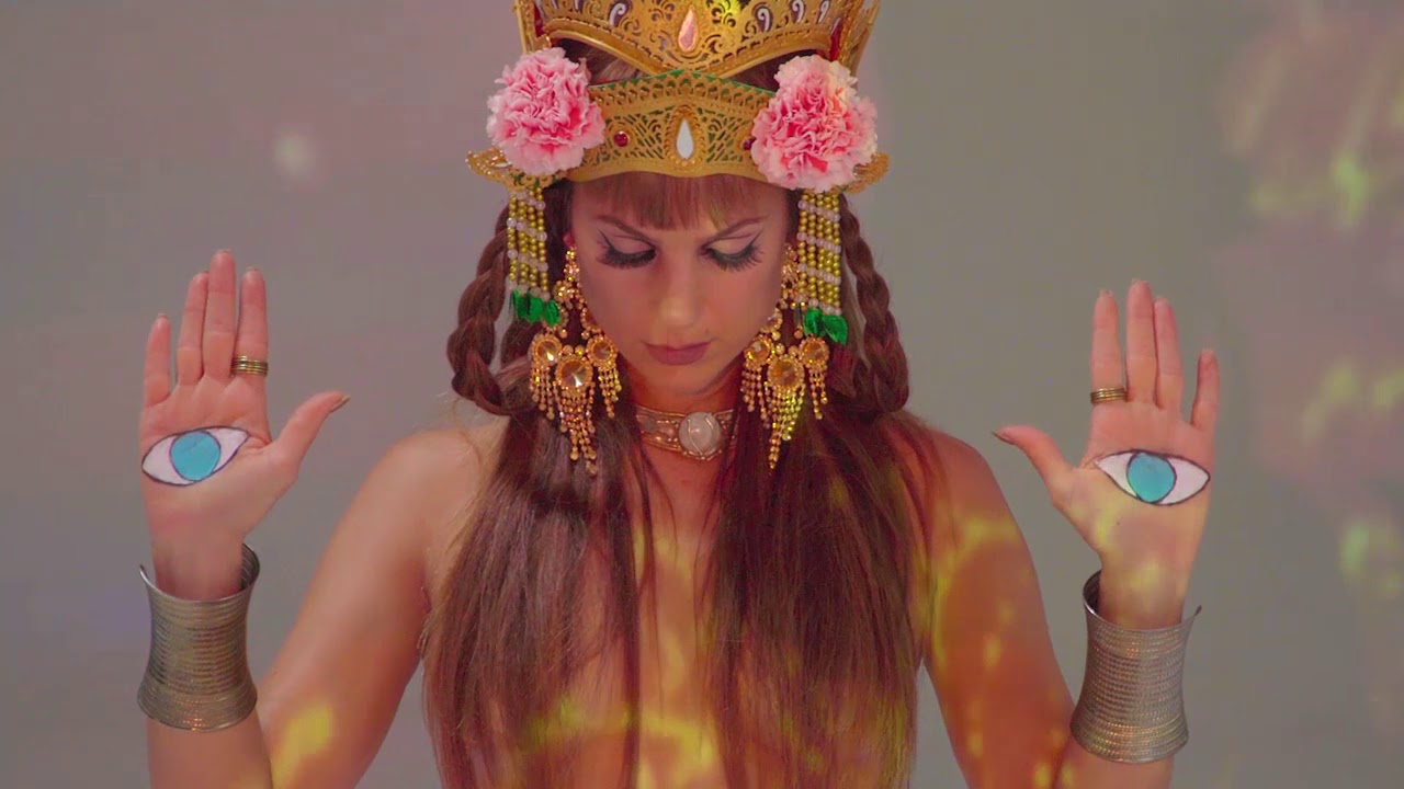 Alia Mohamed - Queen of the Serpentine
