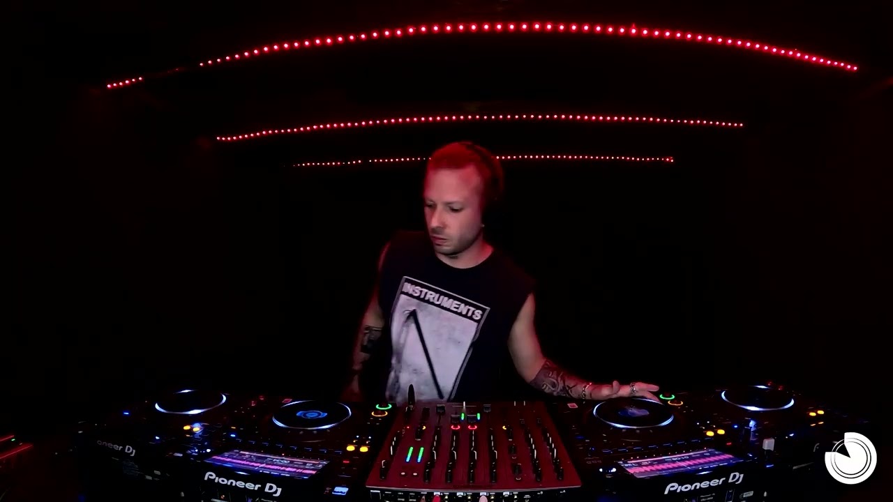 Techno mix by Bruno Wølf / Concepto Hipnostream #37