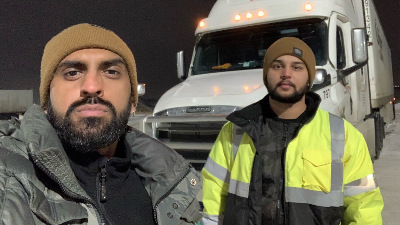 Punjabi Truck Driver Canada-Team Driving | Winnipeg-Montreal-Winnipeg | Trucking Vlog | 7266 Vlogs