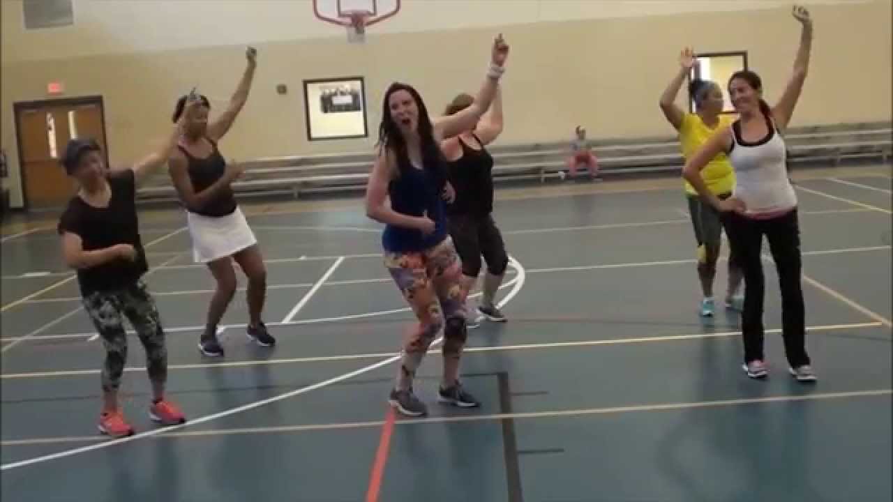 Ya Llego / Salsa dance fitness routine by Jilly Zumba