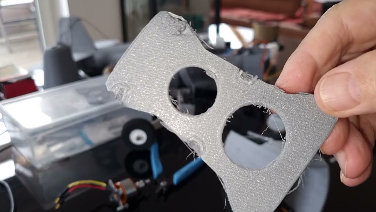 3 D Printing,  naturgetreuer Nachbau Vorkriegstrainer Bücker 35 der Akkuhalter 🔋  Entw. Tagebuch.