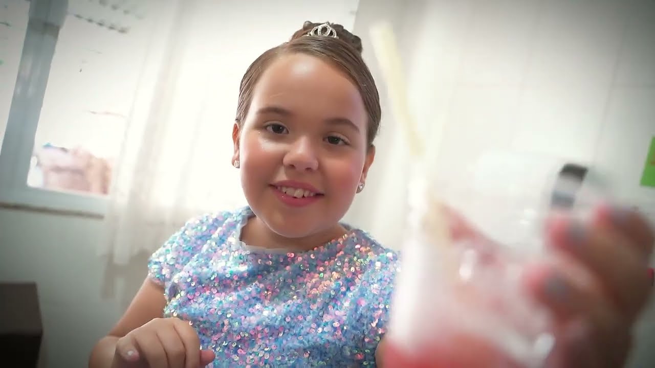 REBECA 1 ANO   MINIFILME
