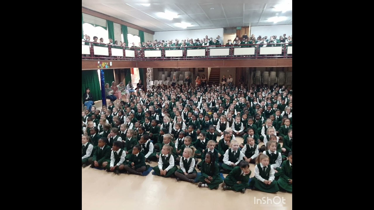 @SomethingAboutRoo LOVED visiting Eunice Primary School! Thank you girls!!!